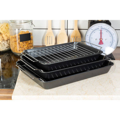 Set of Three Roasting Trays with Wire Racks | Mari