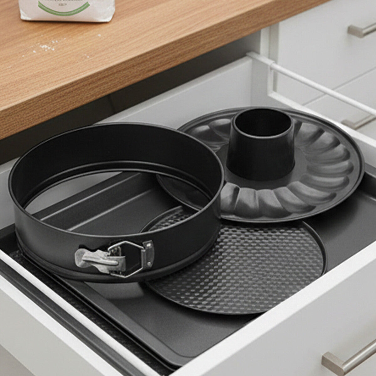 Non Stick Round Cake Pan Set | Mari