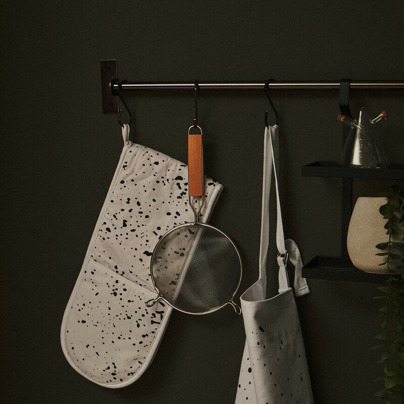 Gunmetal Black Hanging Rail | Sorello