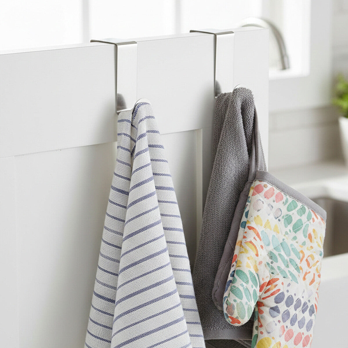 Set of 2 Reversible Hooks | Over Door