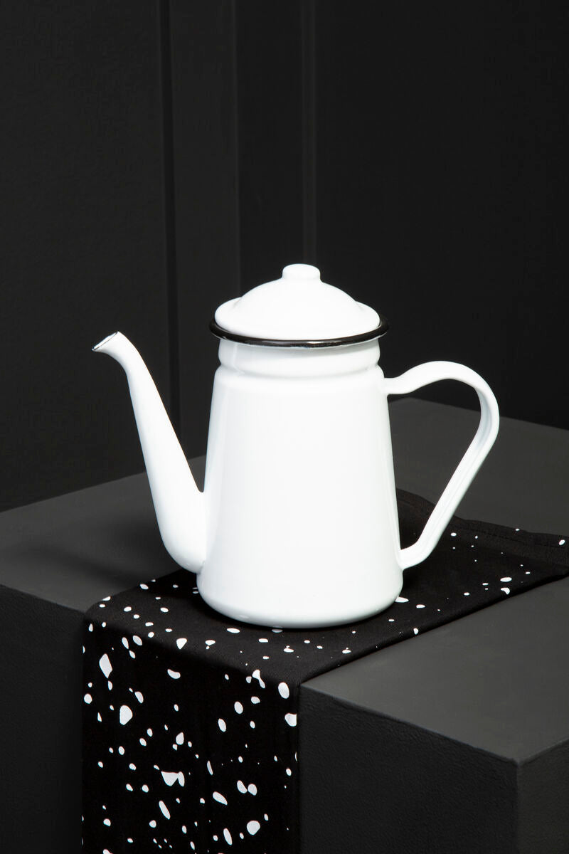 White Coffee Pot | Hygge