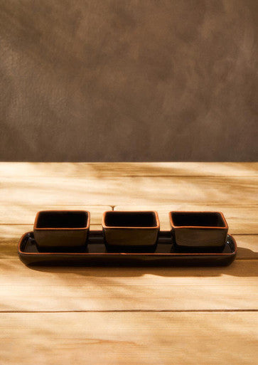 Terracotta Set of 3 Dip Bowls with Tray in Black | Calisto