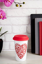 Heart Design Ceramic Reusable Mug with Silicone Lid | Taza