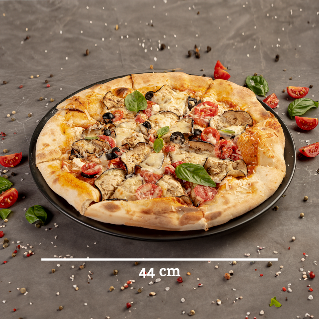 Black Stoneware Pizza Plate | Hygge