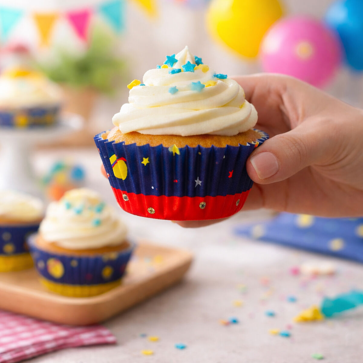 Diva 40 Piece Large Cupcake Cases | Rocket