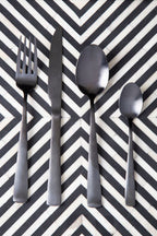 16 Piece Onyx Cutlery Set | Avie