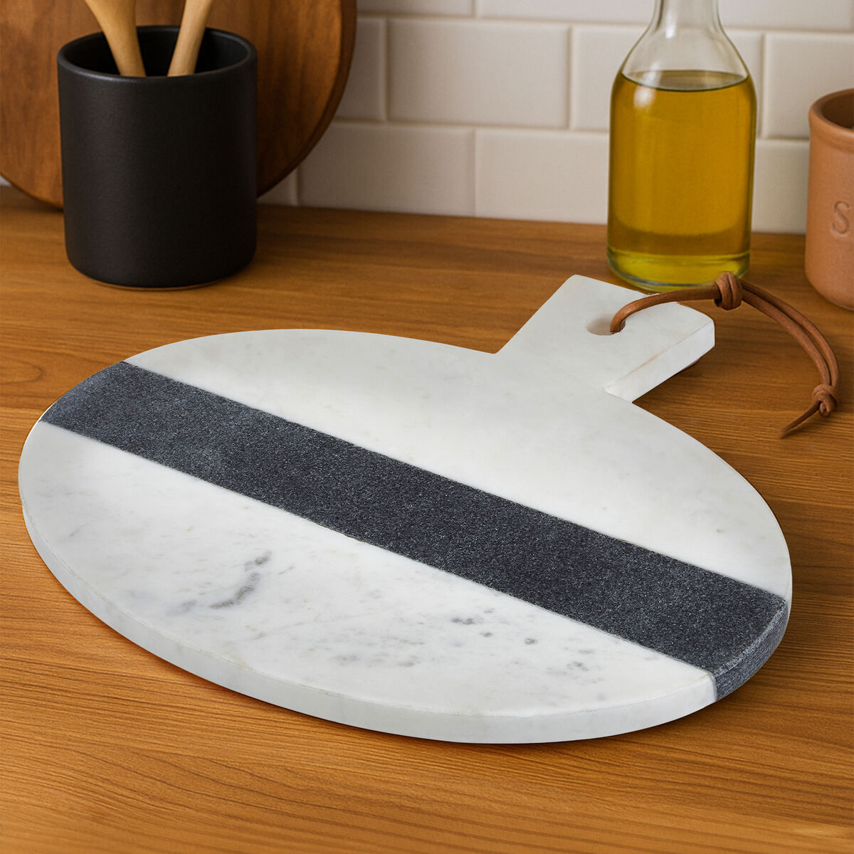 White and Grey Marble Round Paddle Board | Bulgari
