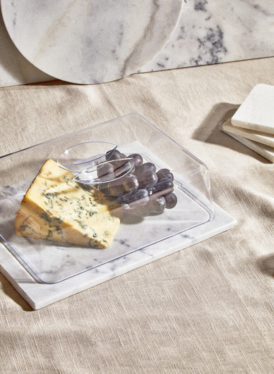 Set of Four White Marble Square Coasters | Kindia