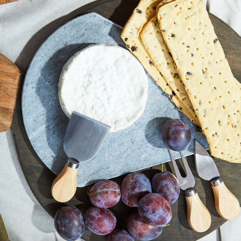 White Marble Triangular Cheese Board with 3 Knives | Kindia