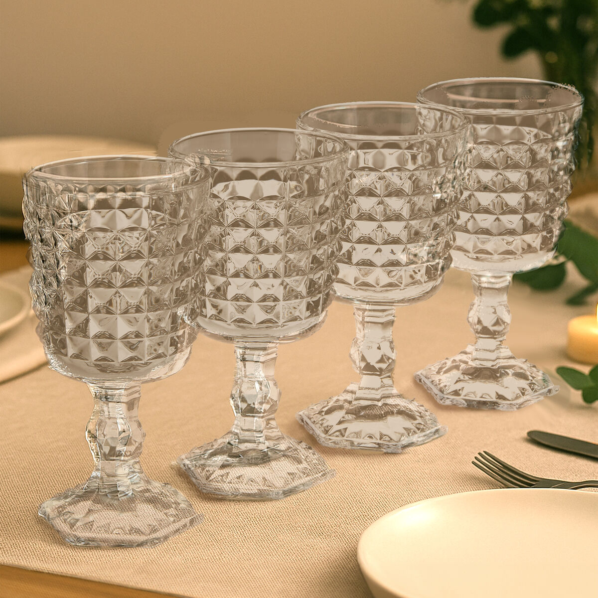 Set of Four Wine Goblets | Pyramid