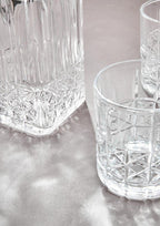 Diamond Pattern Decanter with Four Glasses | Dayla