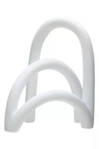 White Arched Sculpture | Broc