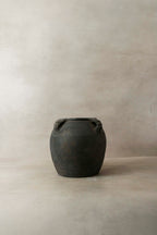 Vintage Lion Ears Dark Pot - De4.2
