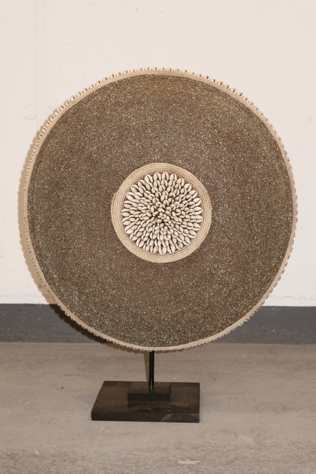 Cameroon Beaded Shield - L - 55cm Gold 09
