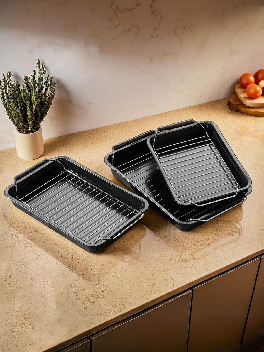 Set of Three Roasting Trays with Wire Racks | Mari