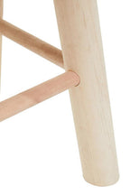 Natural and White Stool | Lentigo