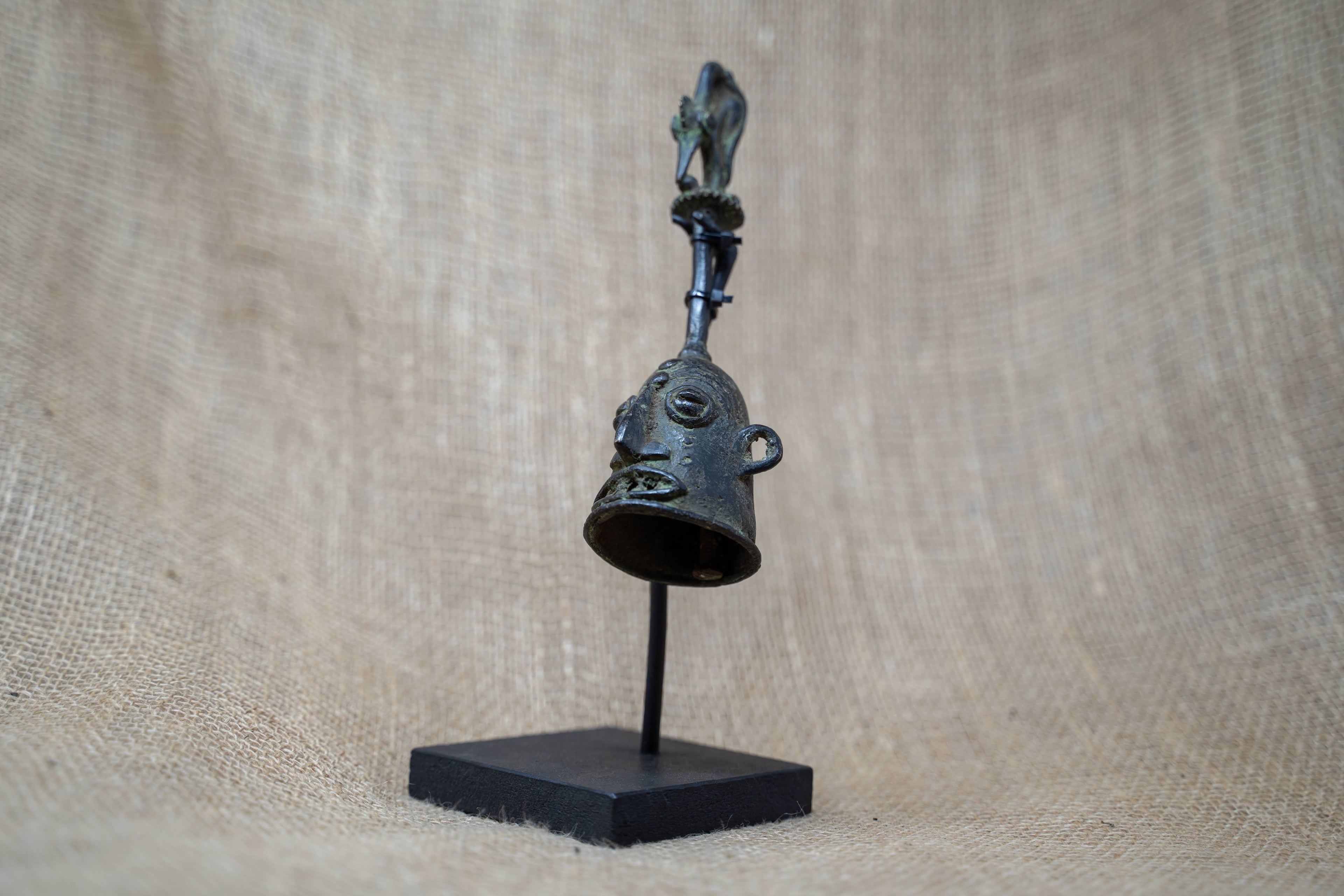 Benin Bell 40.1