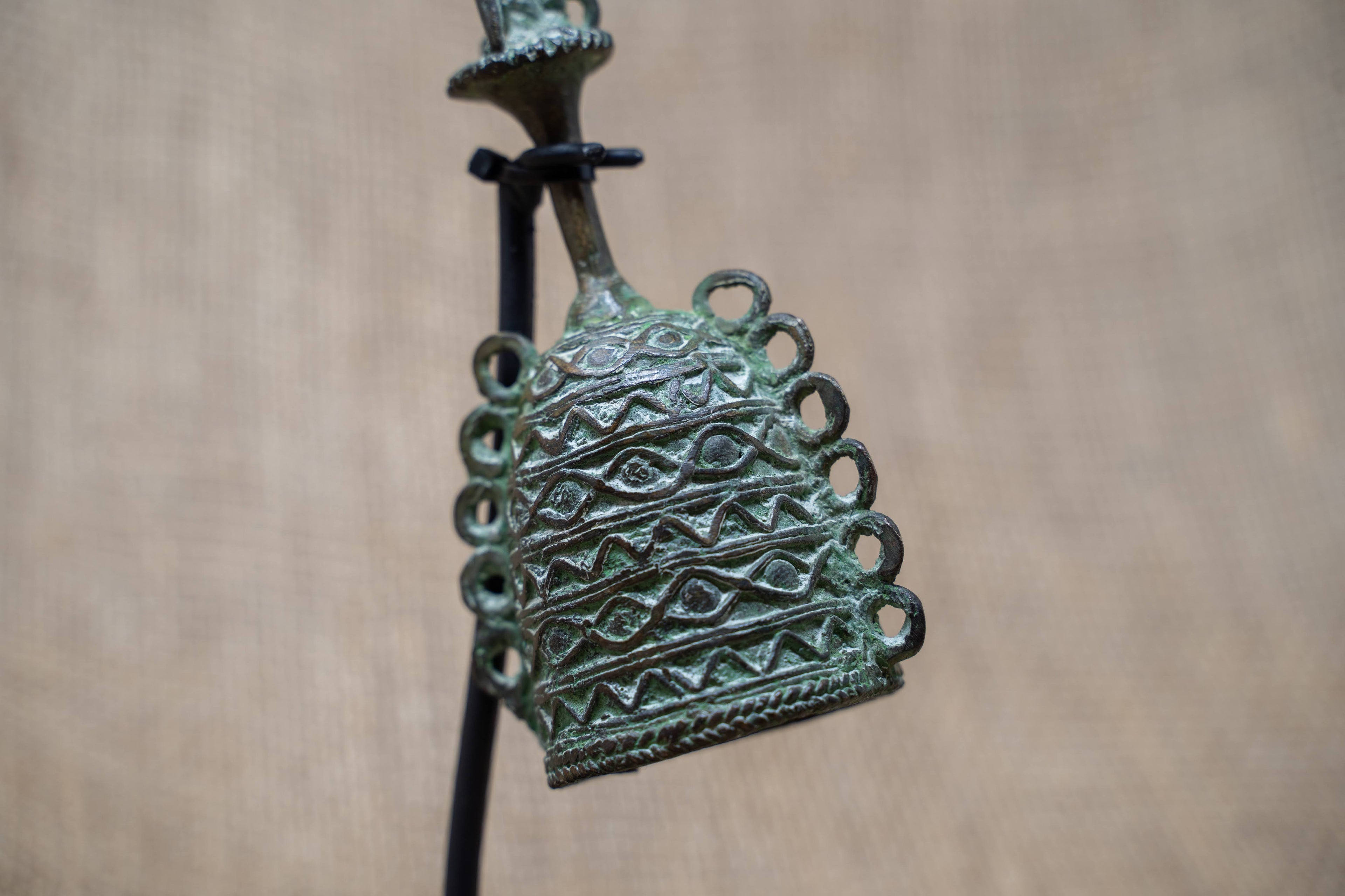 Benin Bell 40.2
