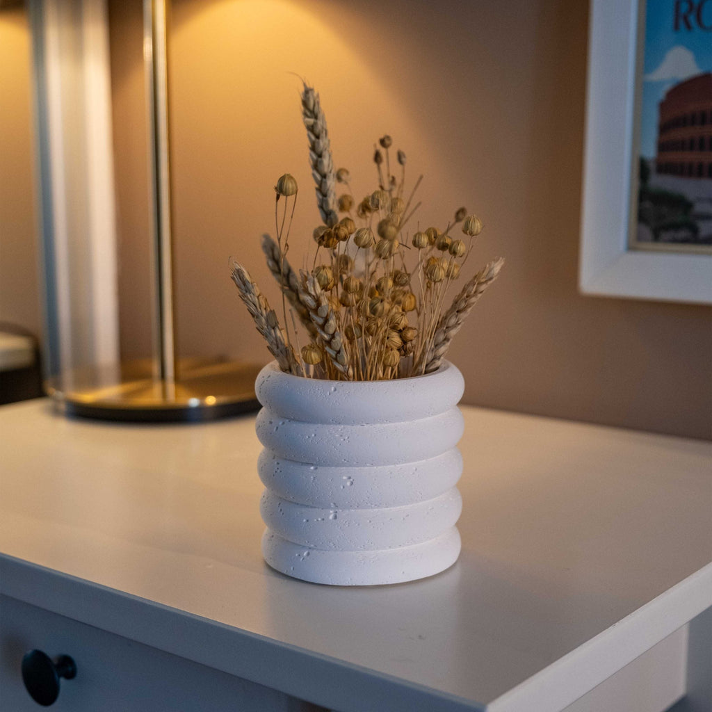 WHITE CONCRETE FOLD POT