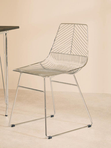 Chrome Metal Wire Tapered Legs Chair | District