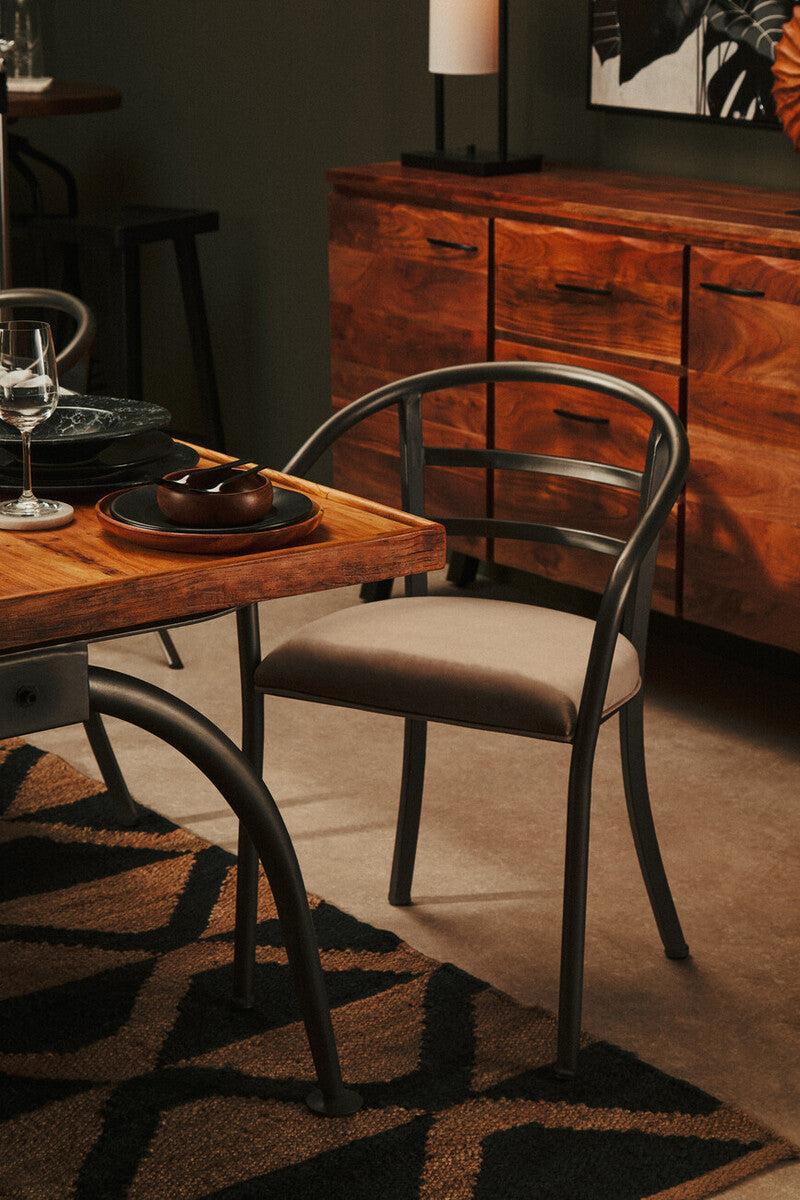 Curved Dining Chair | New Foundry