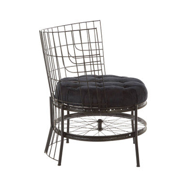 Black Wheel Design Chair | Mantis