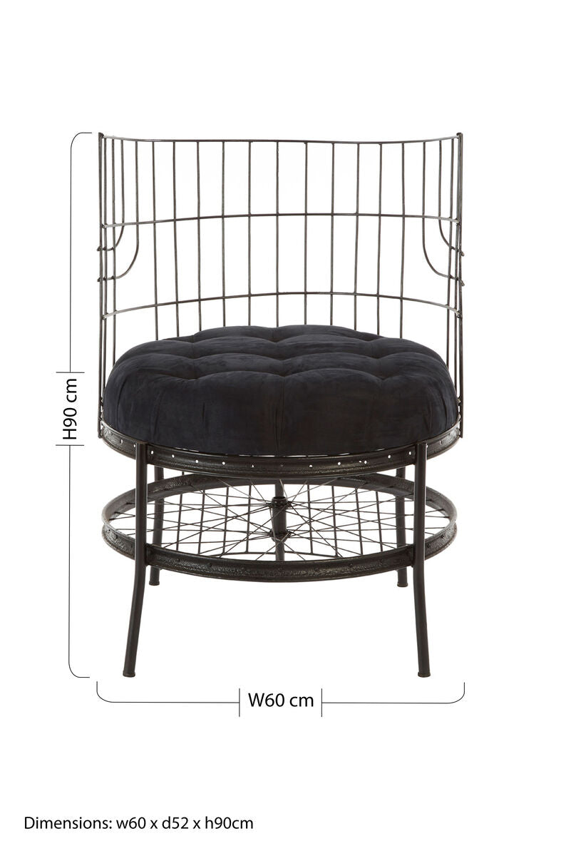 Black Wheel Design Chair | Mantis