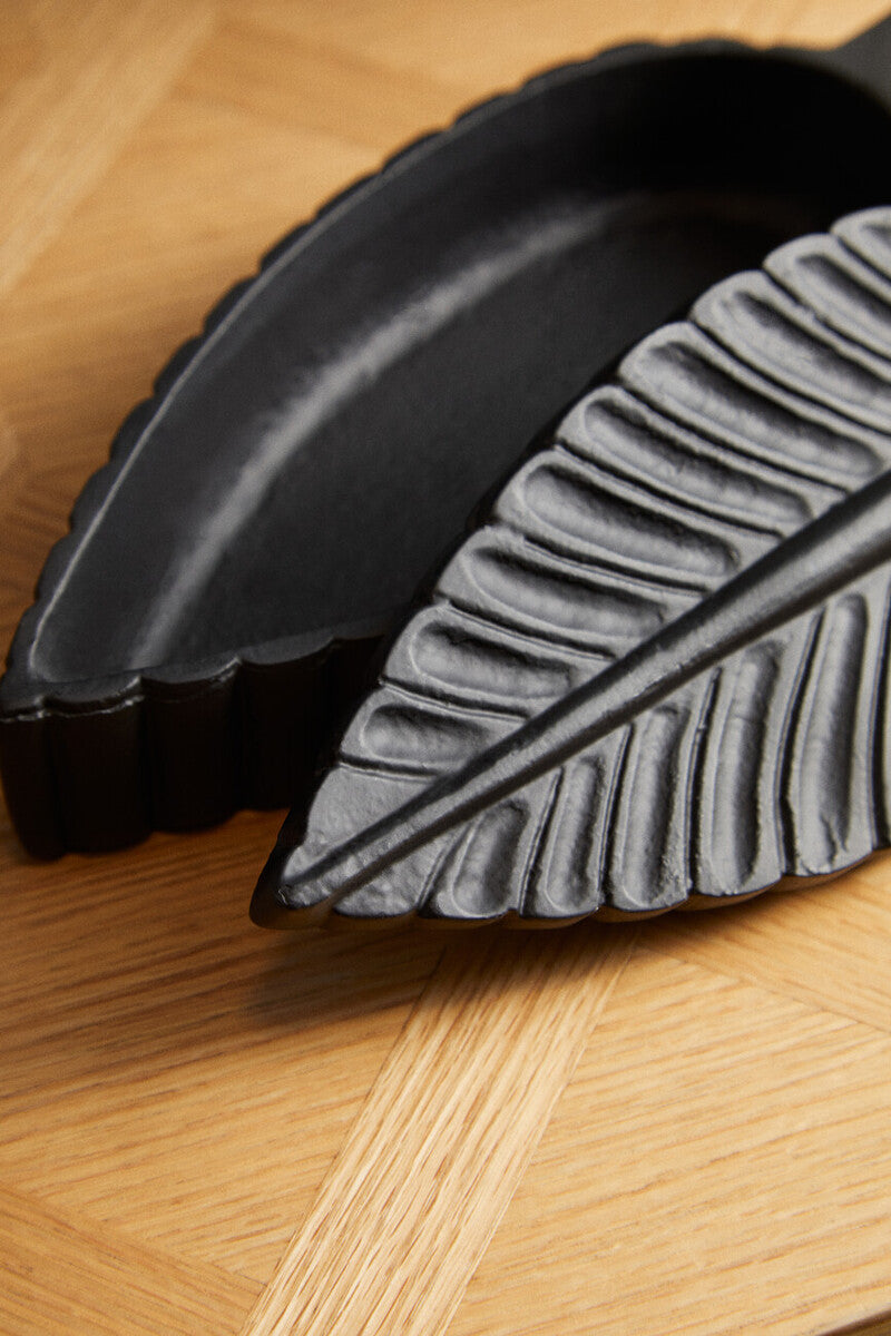 Prato Black Finish Plume Box