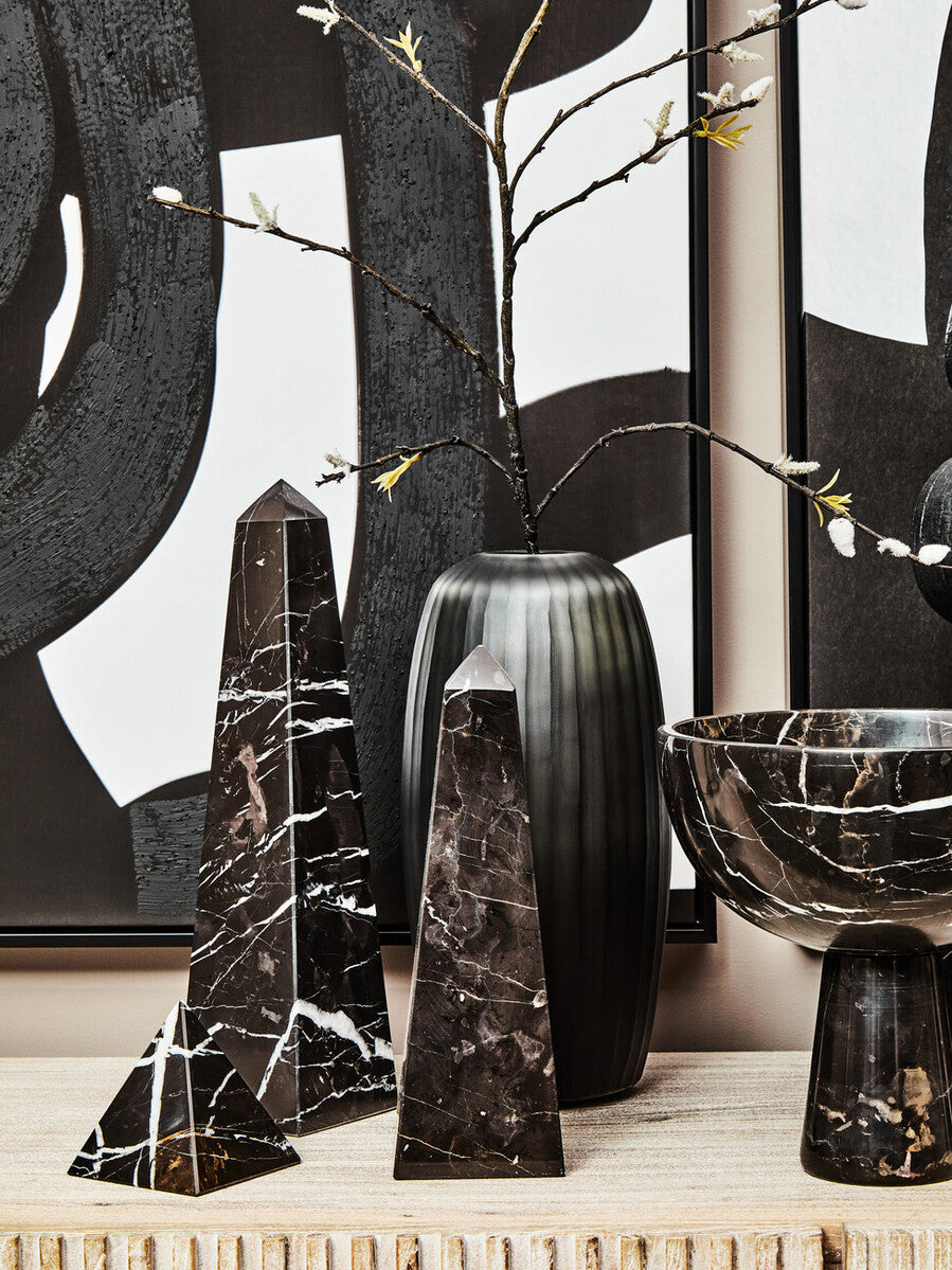 Small Black Marble Obelisk | Salmo