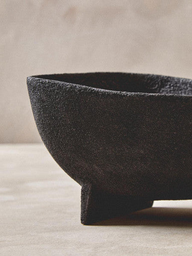 Set of Two Textured Black Bowls | Deriva