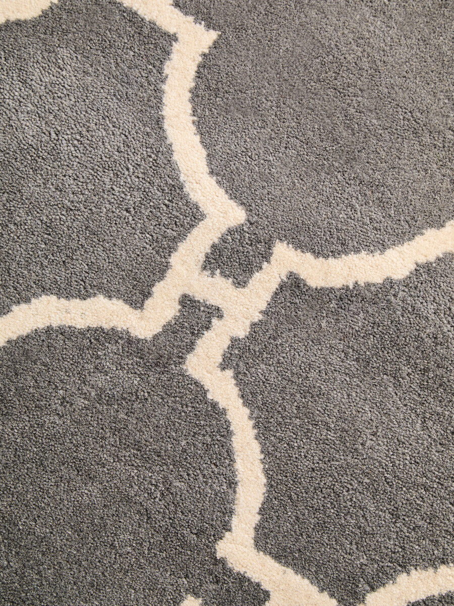 Kensington Townhouse Large Grey Hand Woven Rug | Bosie