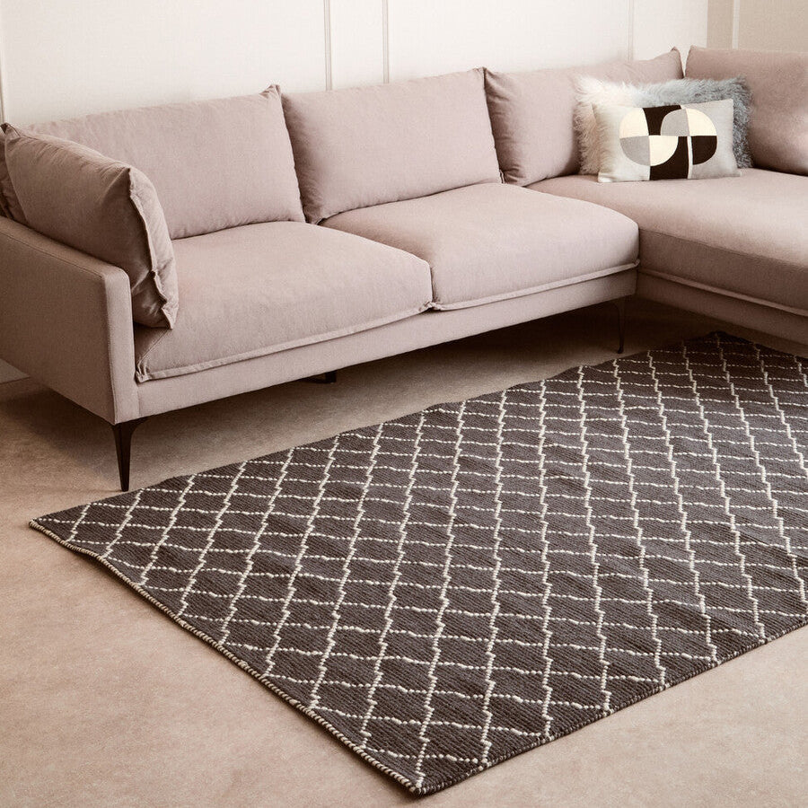 Bosie Large Diamond Lattice Rug | Kensington Townhouse