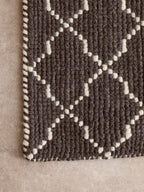 Bosie Large Diamond Lattice Rug | Kensington Townhouse