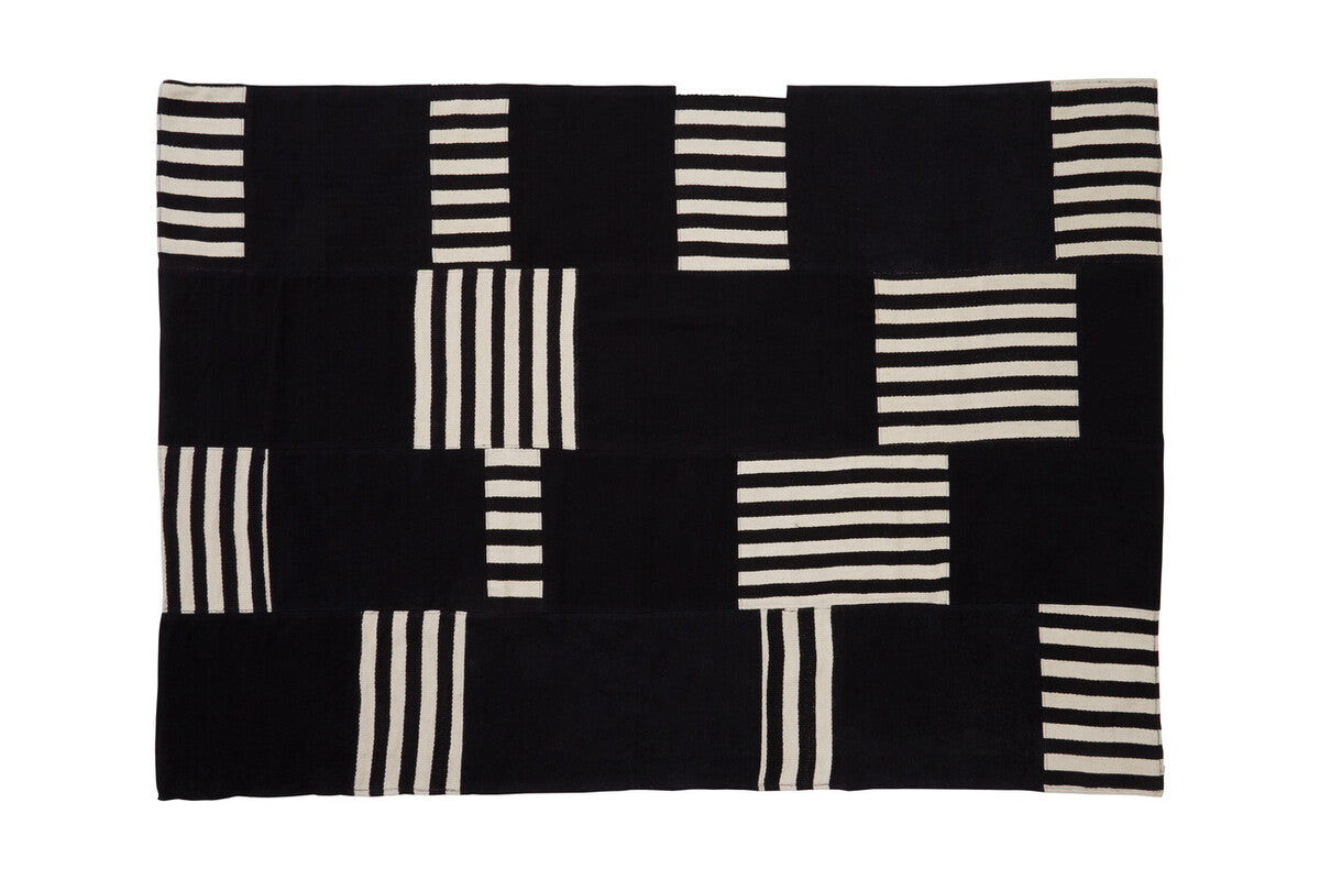 Black and White Rug | Bosie