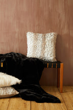 Bosie Black Faux Fur Throw | Lamina