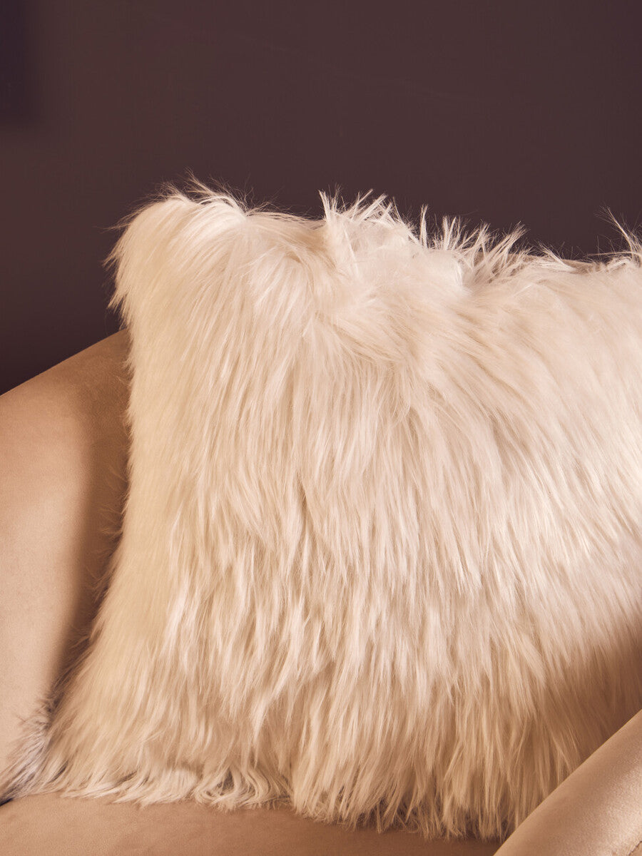 Bosie Cream Square Fur Cushion | Lamina