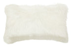Bosie Cream Fur Cushion | Lamina