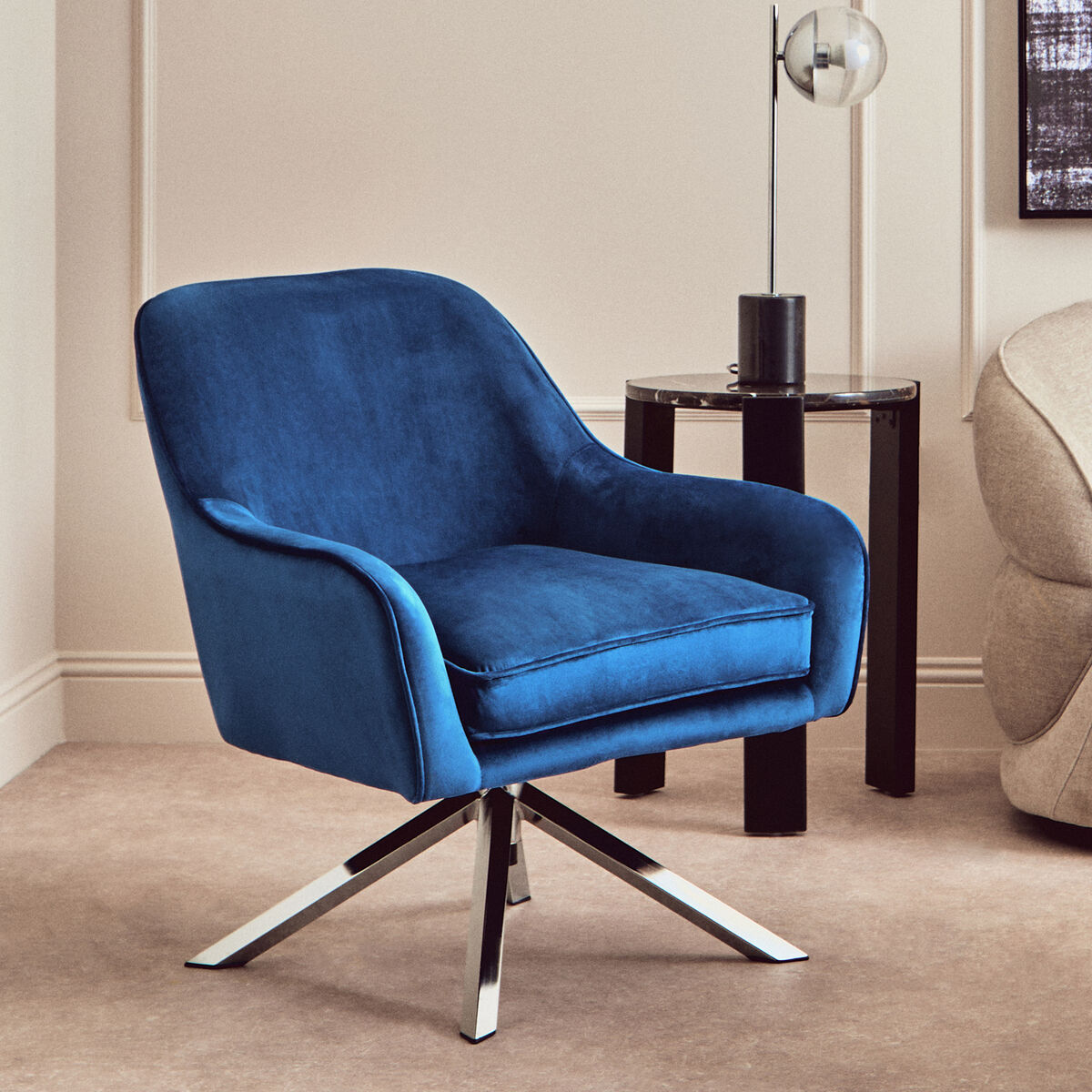Midnight Velvet Swivel Chair | Avery