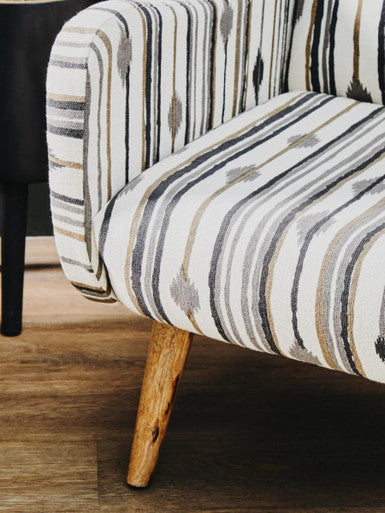 Black and White Ikat Design Accent Chair | Cefena