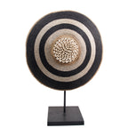Cameroon Beaded Shield Round M 16C