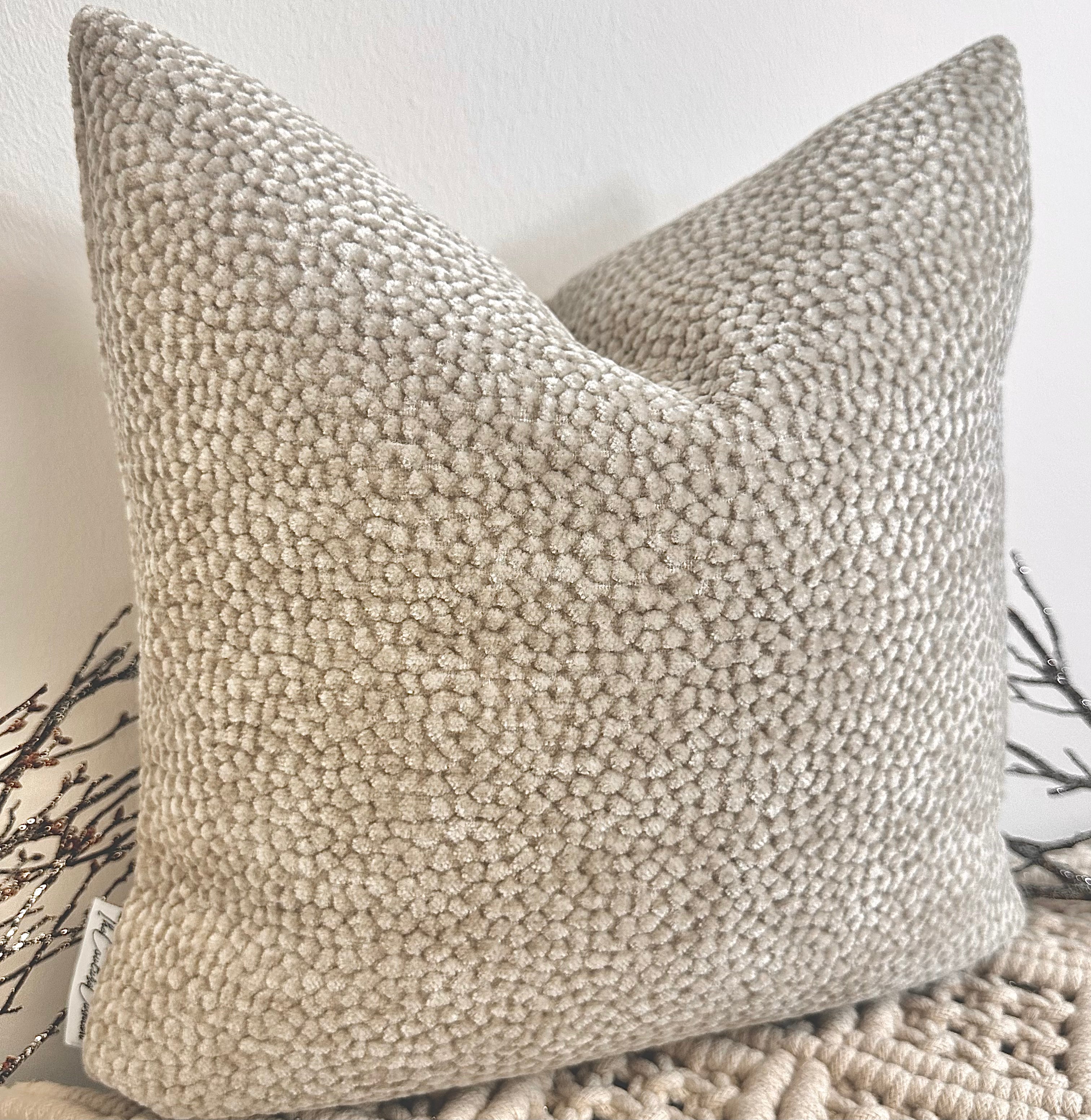 The Couture Cushion - The Beige Meia - Style No. 9