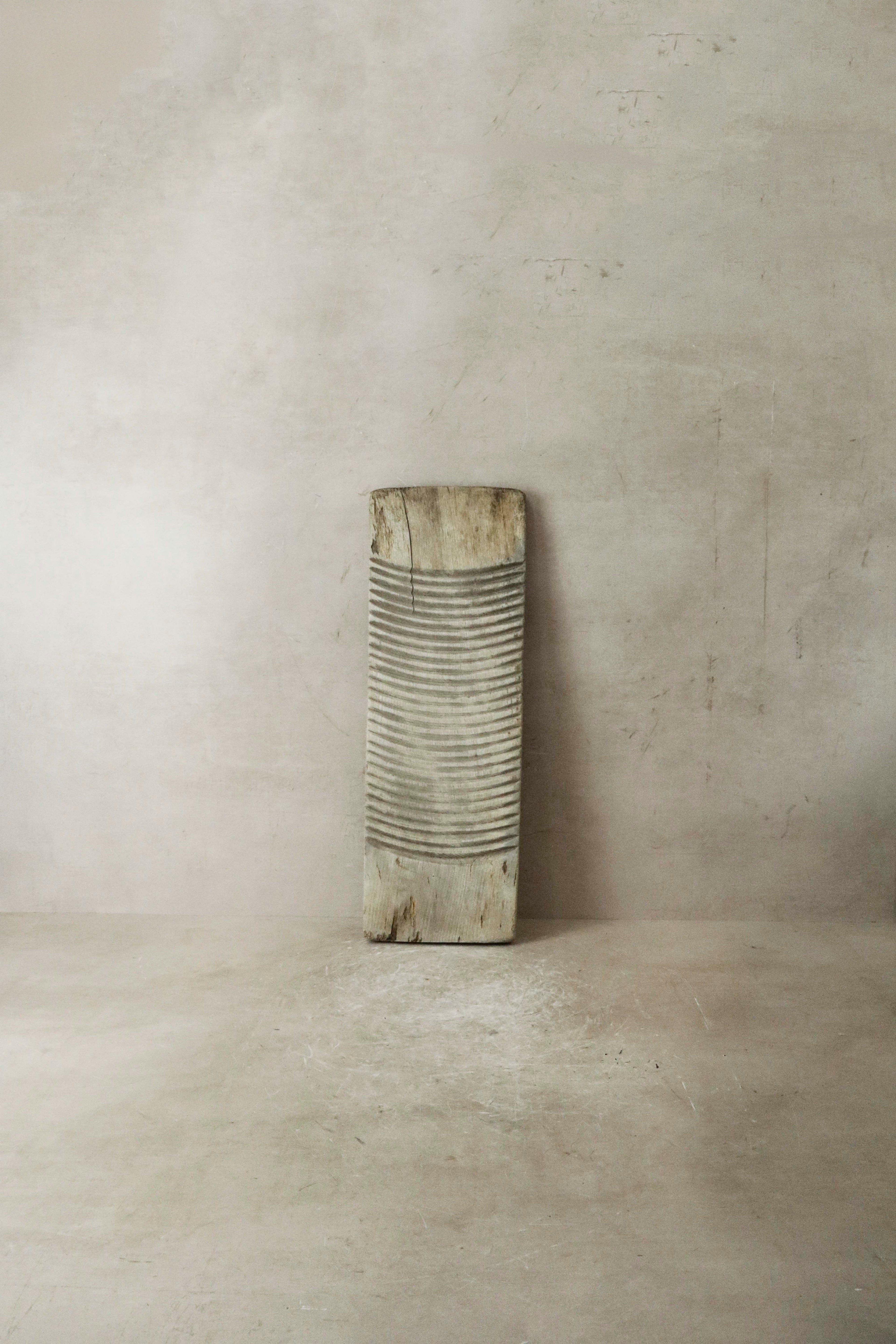 Vintage Elm Wooden Washboard - 2