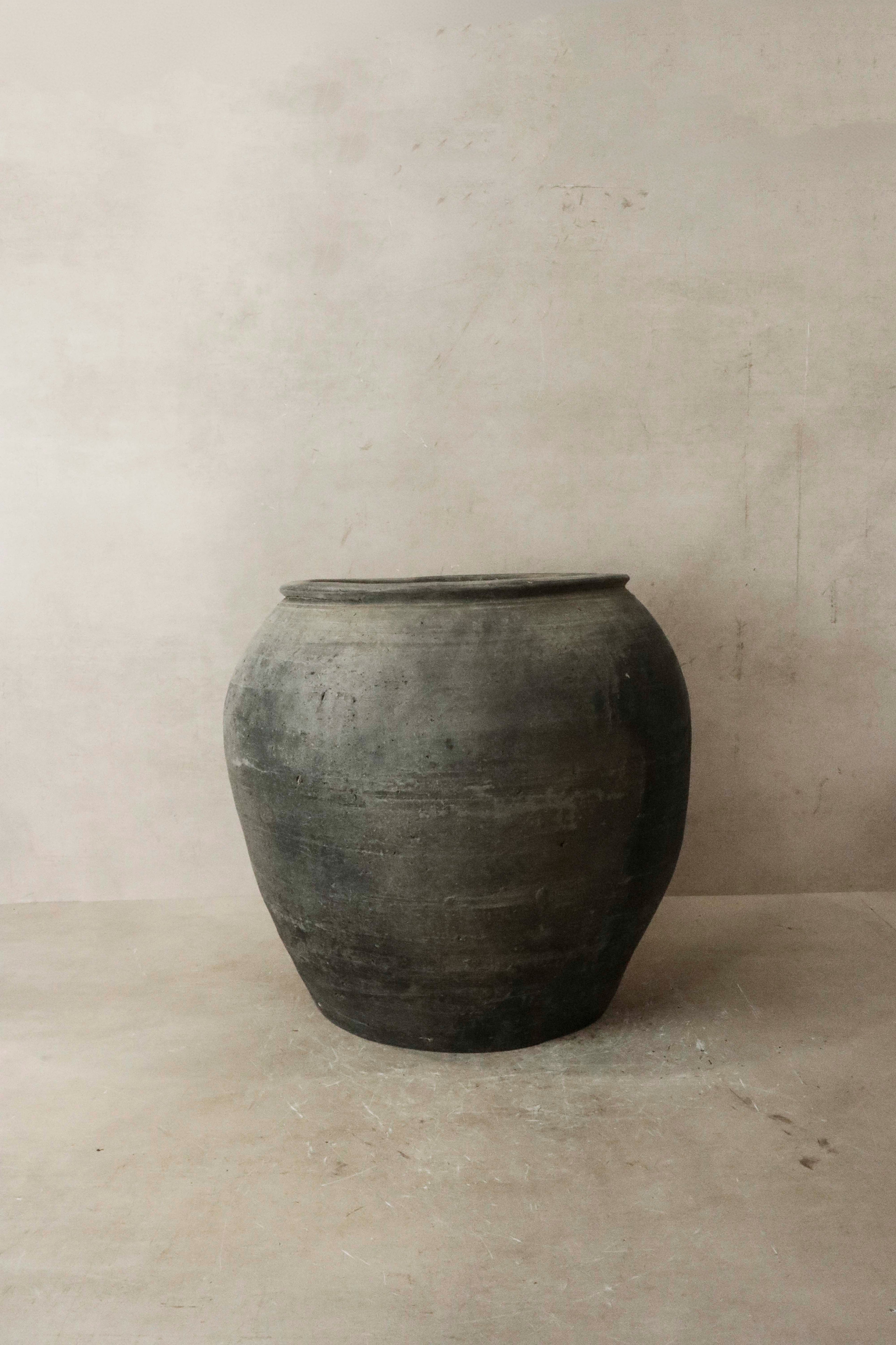 Vintage Dark Pot n° 042