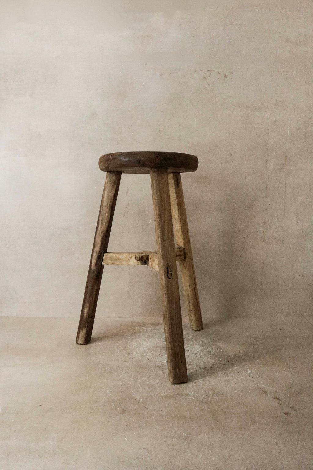 Vintage Rustic Elm Wood Stool - Round - No 39