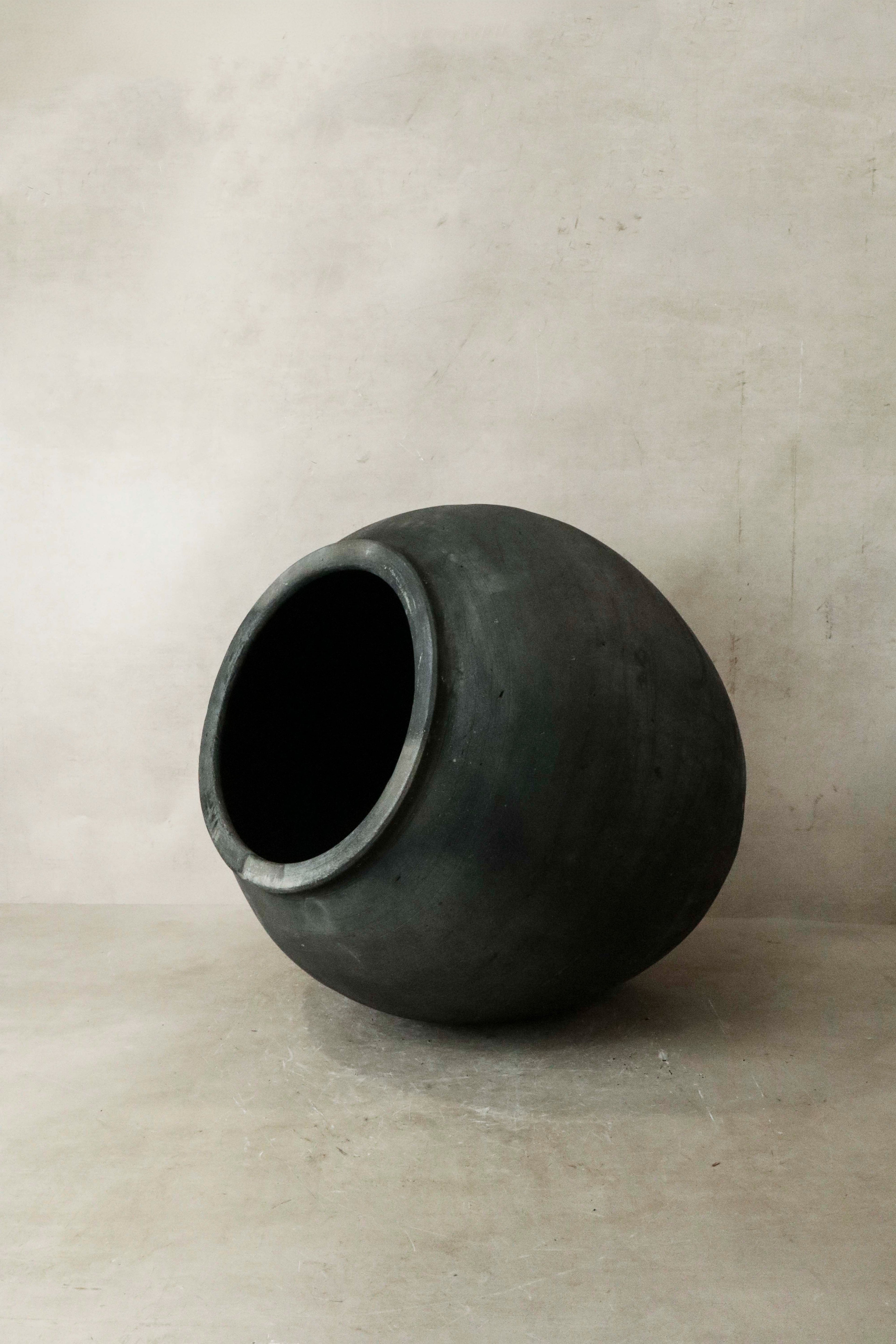 Vintage Dark Pot n° 028