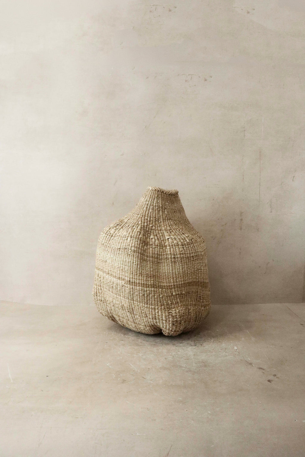 Garlic Gourd woven basket - Zimbabwe - 54.3