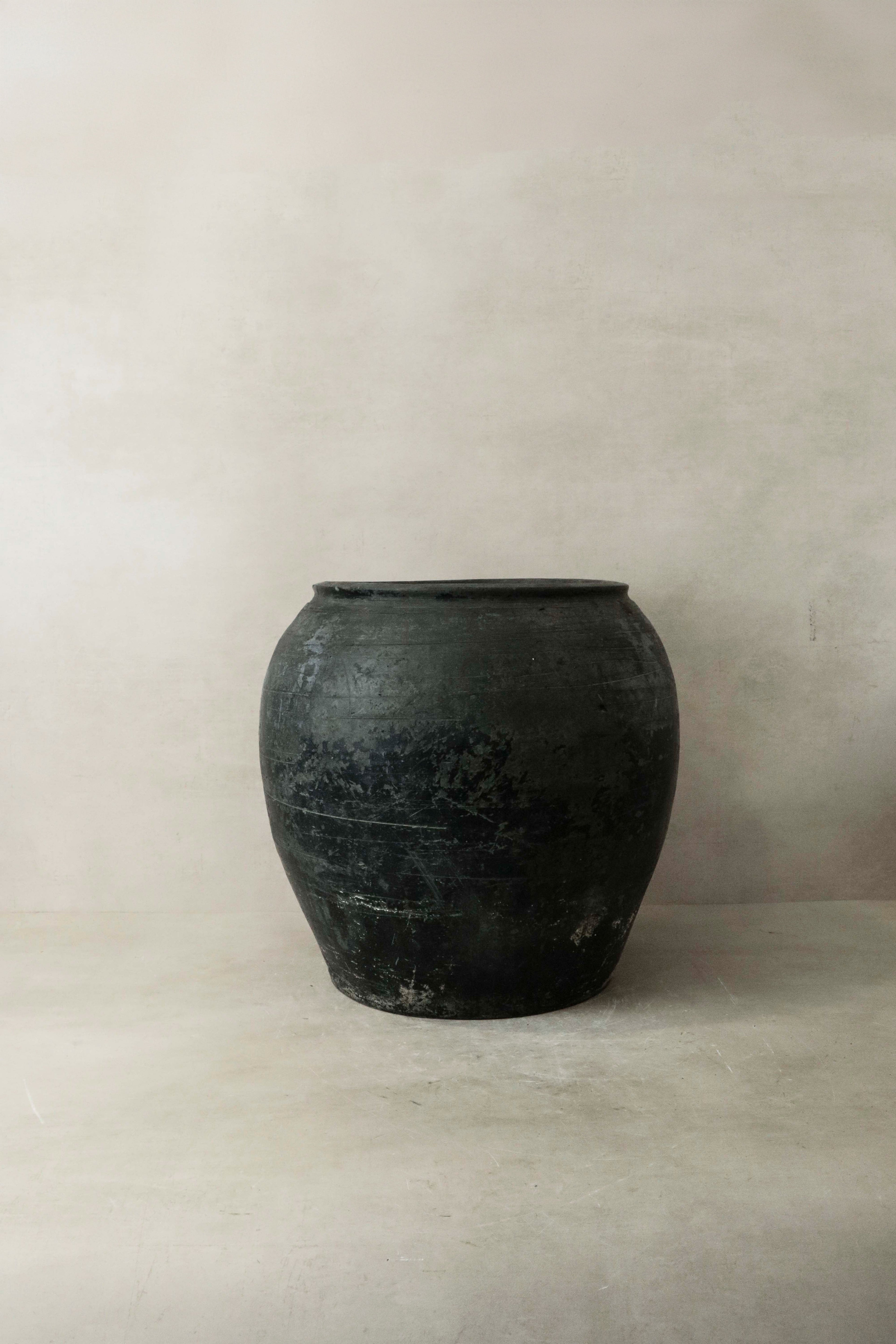 Vintage Dark Pot n° 017