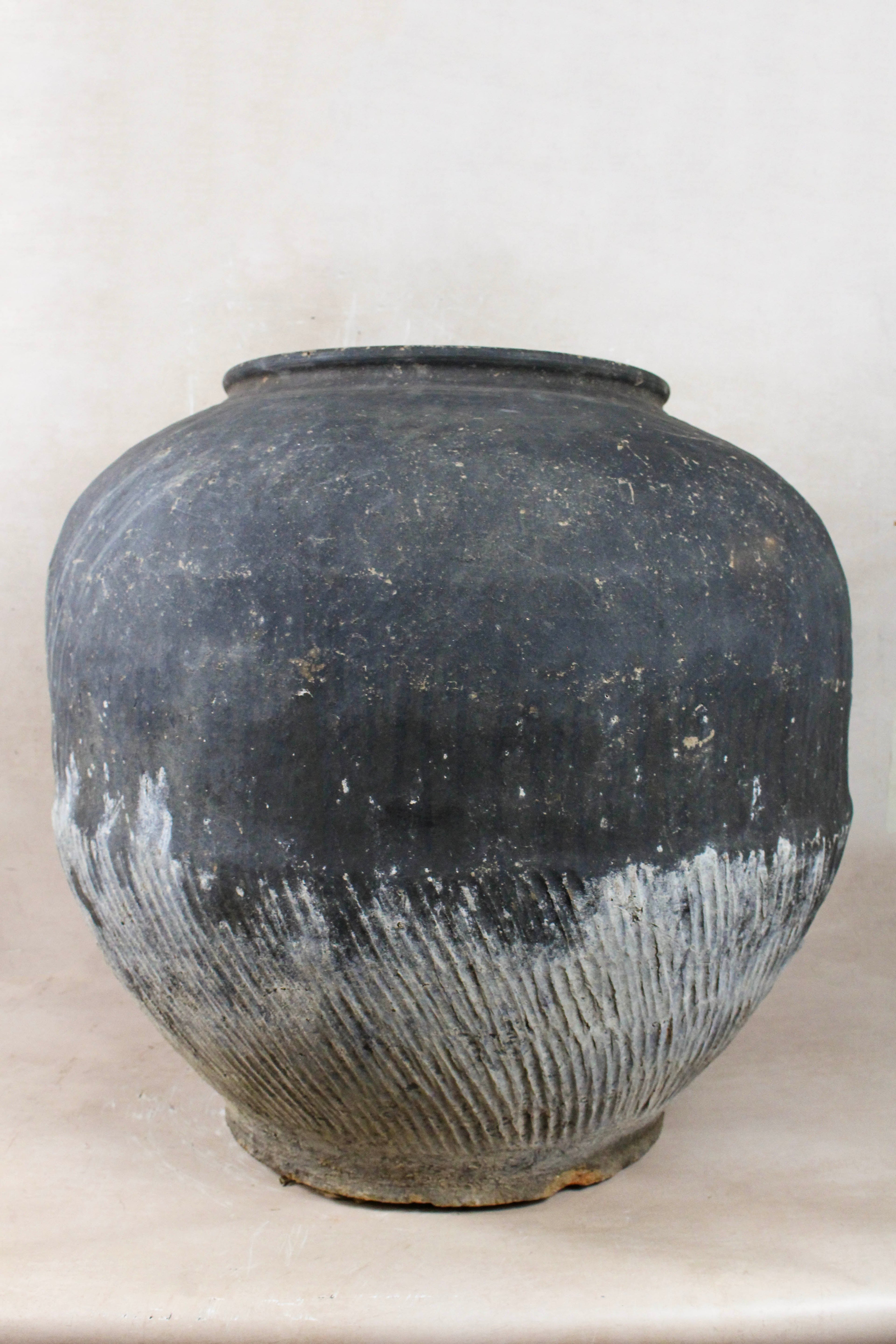 Vintage Dark Pot XL  - Nº 12