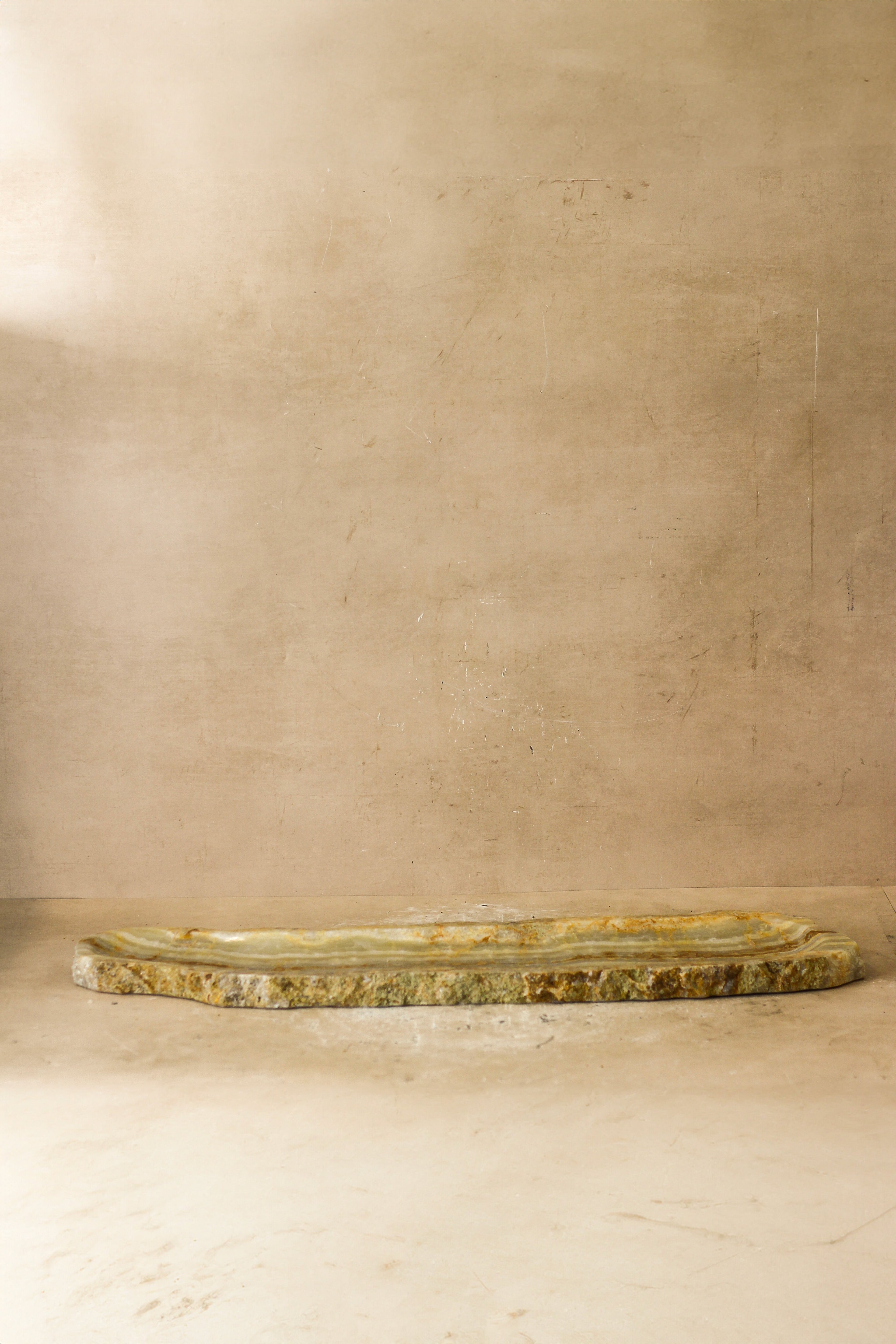 Premium Onyx Tray Raw Edge No 12