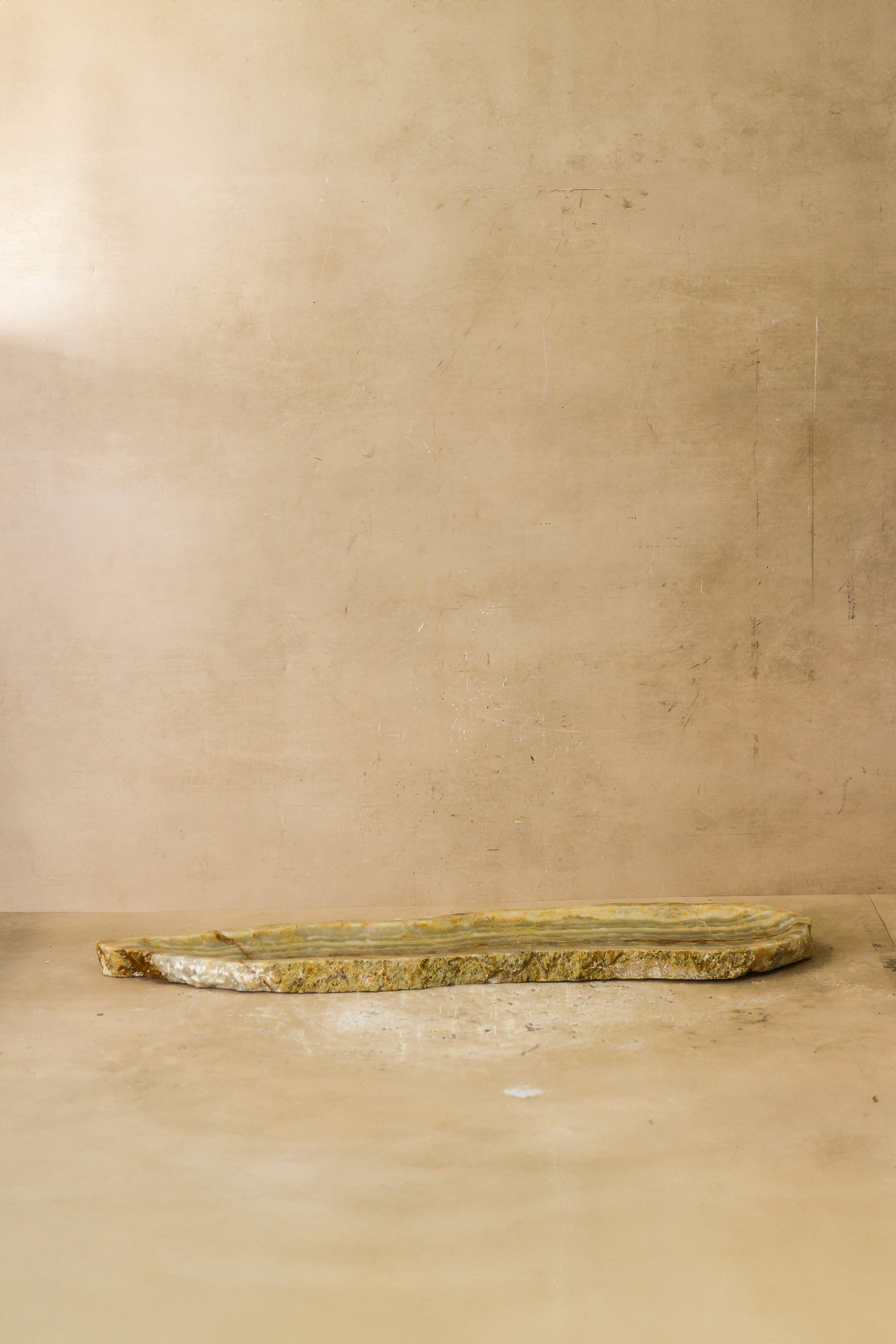 Premium Onyx Tray Raw Edge No 14